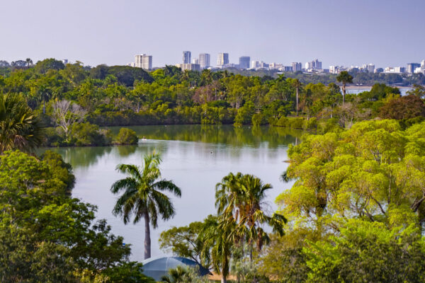 East Point Reserve is Darwin's largest park area.It is popular with locals and visitors for its safe year-round saltwater swimming at Lake Alexander, military history, and the uninterrupted views of Darwin and Fannie Bay and sunsets from Dudley Point. It is has an extensive network of walking and cycling paths, landscaped picnic areas with free barbecue facilities and playgrounds for the kids.